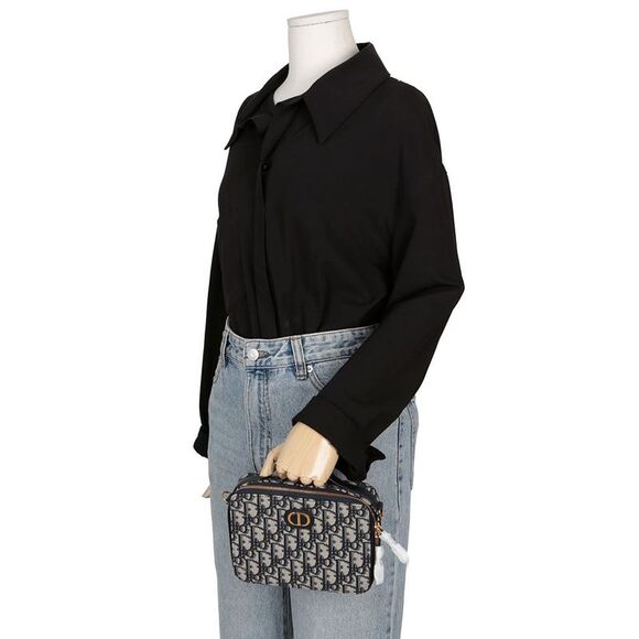 Montain Box Tote Shoulder Bag - Picture 9 of 9